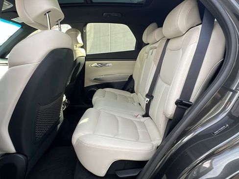 Used 2025 Genesis Electrified GV70 Advanced image 37