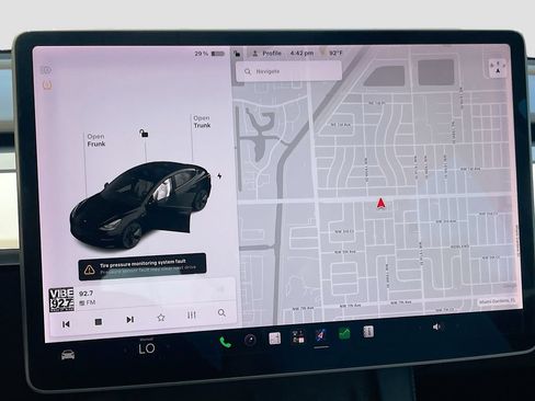 Used 2021 Tesla Model 3 Standard Range Plus RWD image 11