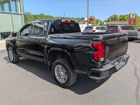 Used 2023 Chevrolet Colorado LT RWD image 5