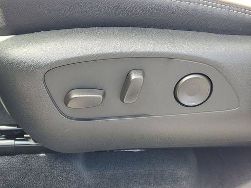 Used 2025 Chevrolet Traverse High Country w/ LPO, Floor Liner Package AWD/4WD image 6