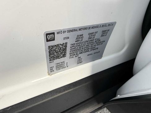 Used 2024 GMC Terrain SLE w/ LPO, Cargo Package FWD image 29