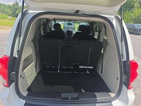 Used 2014 Dodge Grand Caravan SE w/ Quick Order Package 29E SE FWD image 25
