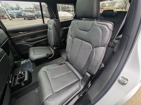 New 2026 Jeep Grand Cherokee L Limited image 16