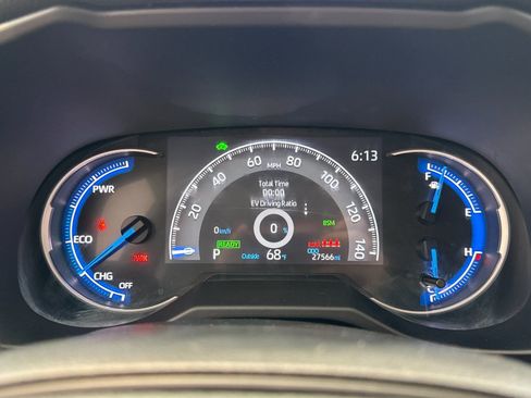 Used 2025 Toyota RAV4 XLE image 14