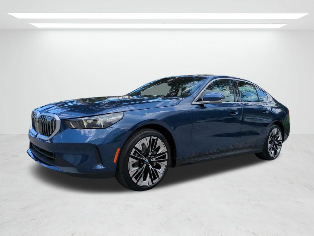 New 2027 BMW 530i xDrive w/ Premium Package AWD/4WD image 8