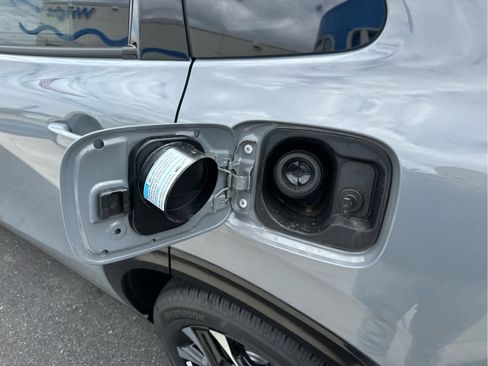 New 2026 Honda HR-V EX-L image 16