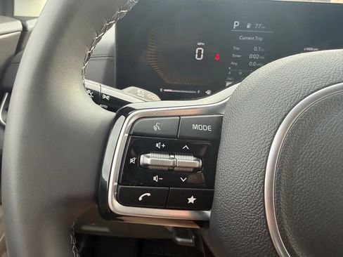 Certified 2026 Kia Carnival EX image 15