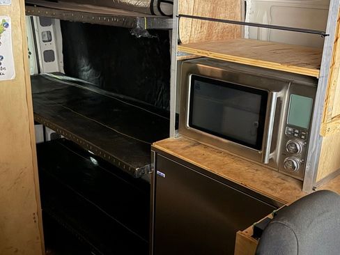 Used 2012 Mercedes-Benz Sprinter 2500 image 11