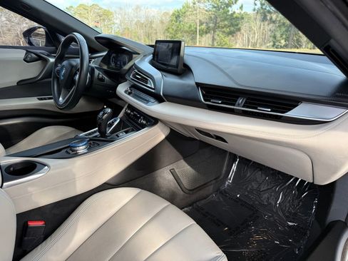 Used 2015 BMW i8 Base image 23