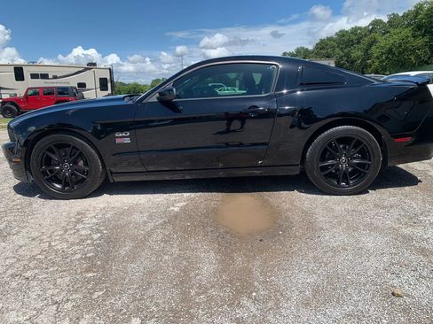 Used 2013 Ford Mustang GT Premium w/ GT Track Pkg RWD image 2
