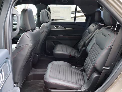 New 2026 Ford Explorer ST-Line image 13