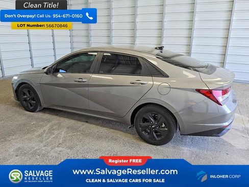 Used 2021 Hyundai Elantra SEL FWD image 3