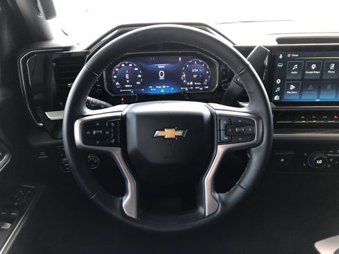 Used 2026 Chevrolet Silverado 1500 LT AWD/4WD image 14