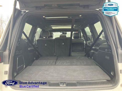 Used 2023 Jeep Wagoneer Series III w/ Premium Group I AWD/4WD image 23