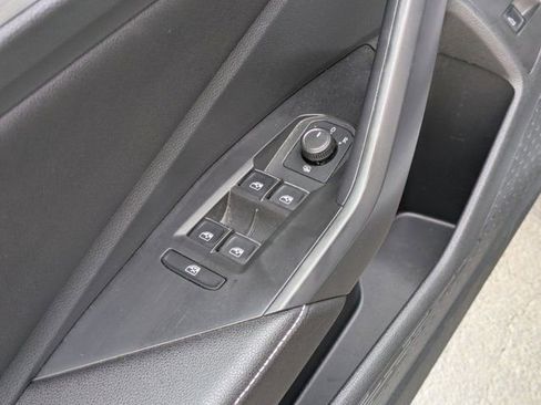 Used 2025 Volkswagen Jetta Sport FWD image 10