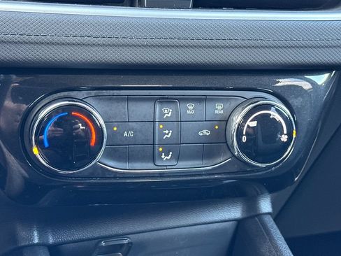 Used 2025 Chevrolet TrailBlazer LT AWD/4WD image 20