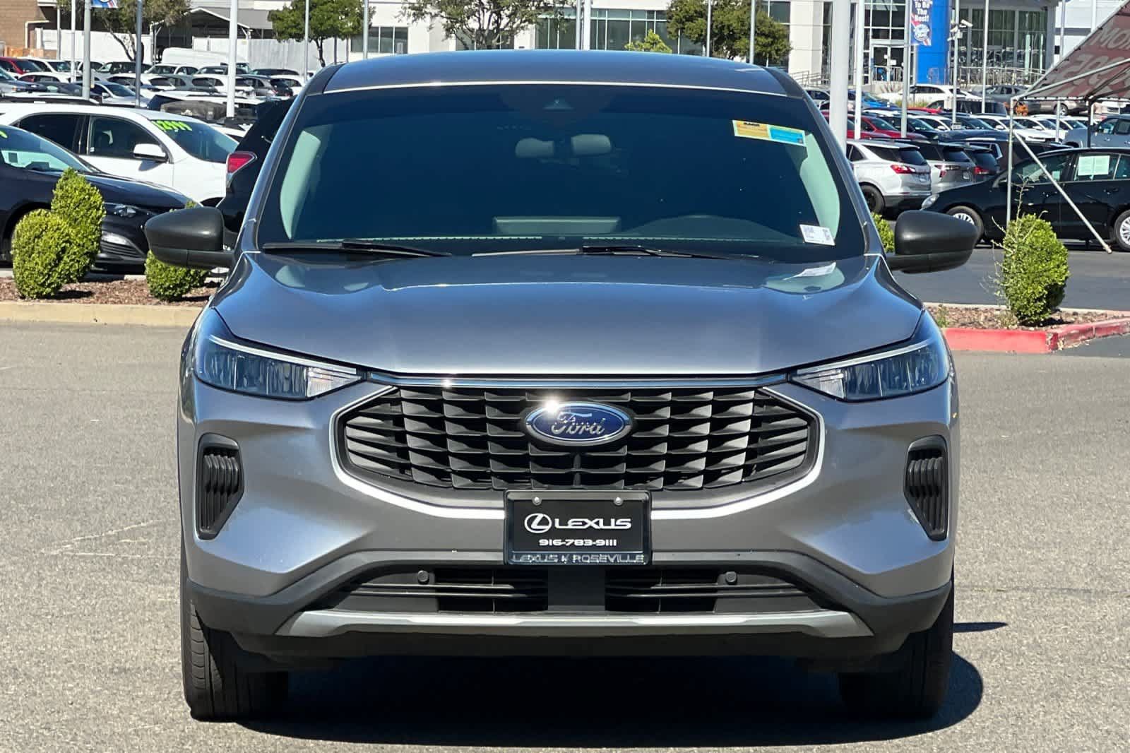 Used 2023 Ford Escape Active w/ Tech Pack #1 AWD/4WD image 10