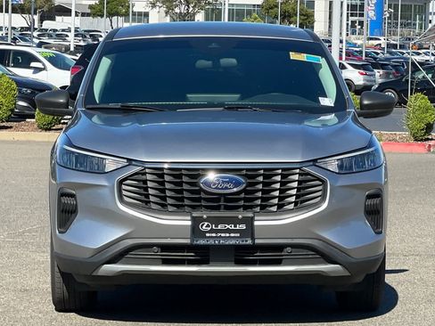 Used 2023 Ford Escape Active w/ Tech Pack #1 AWD/4WD image 10