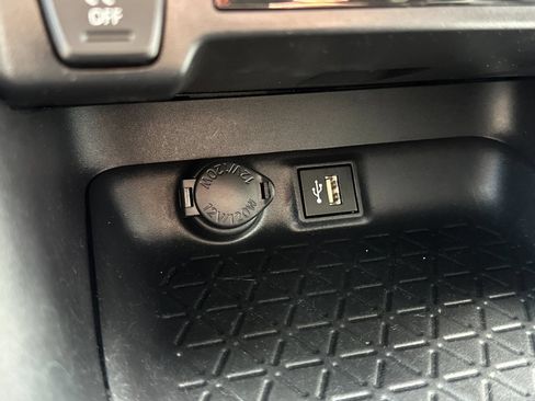 Used 2024 Toyota RAV4 XLE FWD image 26