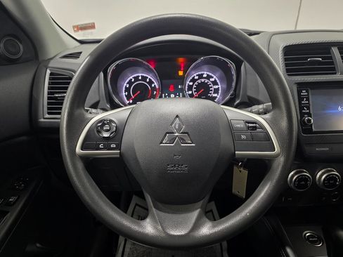 Used 2023 Mitsubishi Outlander Sport ES image 4