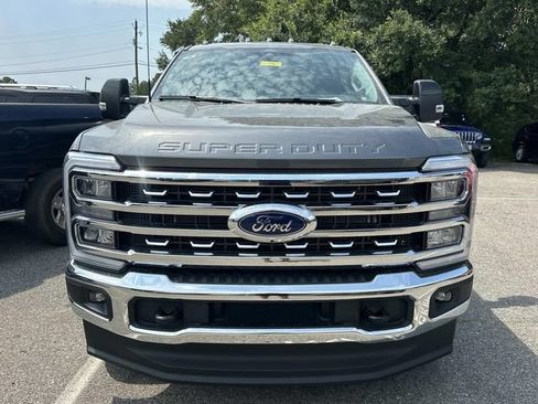 New 2026 Ford F250 Lariat w/ FX4 Off-Road Package AWD/4WD image 3