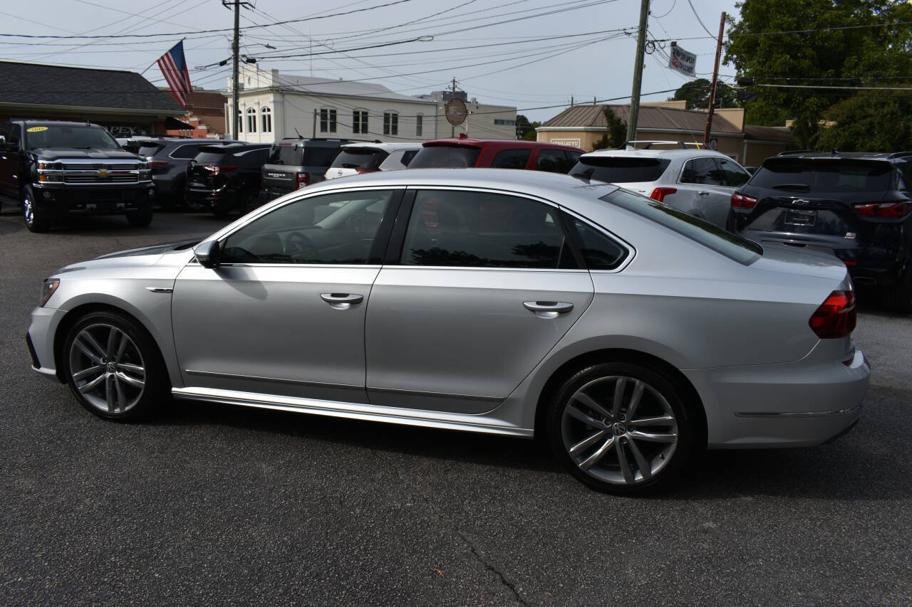 Used 2017 Volkswagen Passat 1.8T R-Line FWD image 37