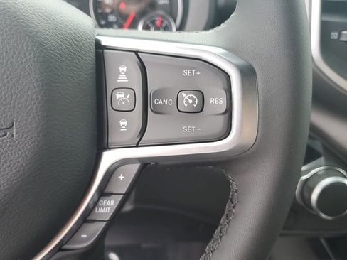 New 2026 RAM 1500 4x4 Crew Cab image 30