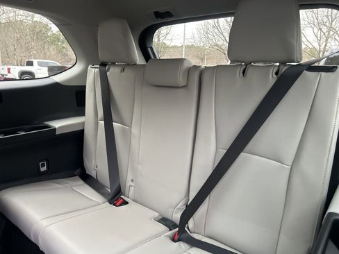 New 2026 Toyota Grand Highlander Limited image 41