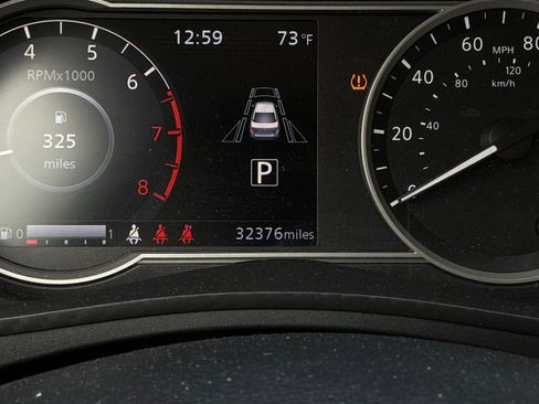 Used 2025 Nissan Versa SV FWD image 34