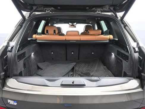 Used 2025 BMW X5 xDrive40i w/ Climate Comfort Package image 24