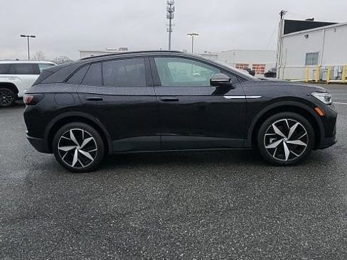 Used 2024 Volkswagen ID.4 Pro S image 7