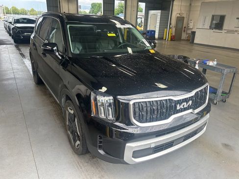 Used 2024 Kia Telluride EX AWD/4WD image 1