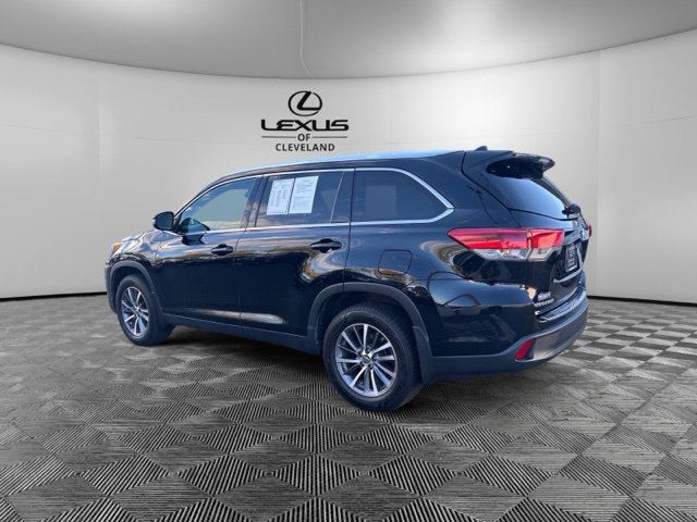 Used 2019 Toyota Highlander XLE AWD/4WD image 5