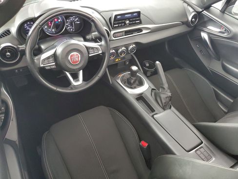 Used 2017 FIAT 124 Spider Classica image 14