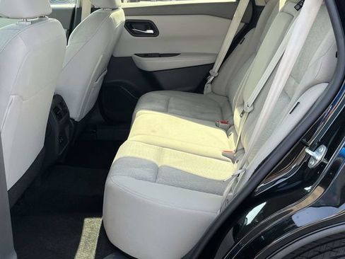 Used 2025 Nissan Rogue SV FWD image 15