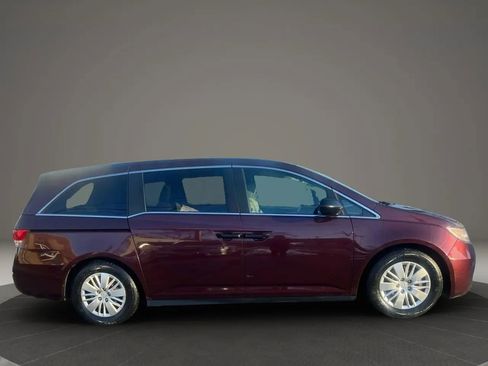 Used 2014 Honda Odyssey LX image 4