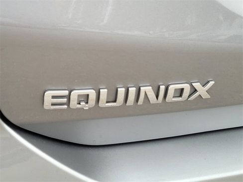 Used 2023 Chevrolet Equinox LS w/ LS Convenience Package image 17