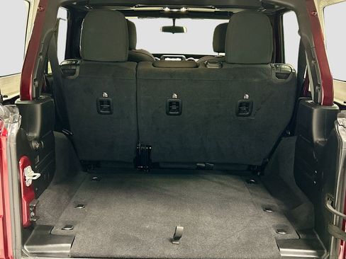 Used 2021 Jeep Wrangler Unlimited Sport image 24