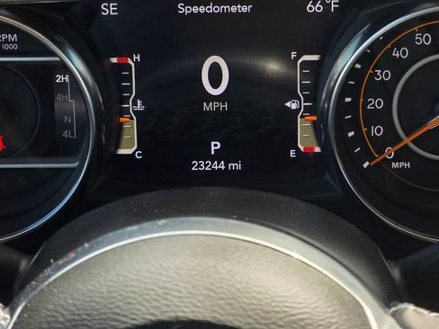 Used 2023 Jeep Wrangler Sahara w/ Cold Weather Group image 28