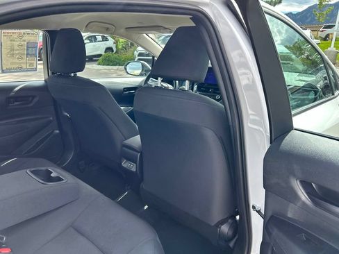 Used 2025 Toyota Corolla LE FWD image 15