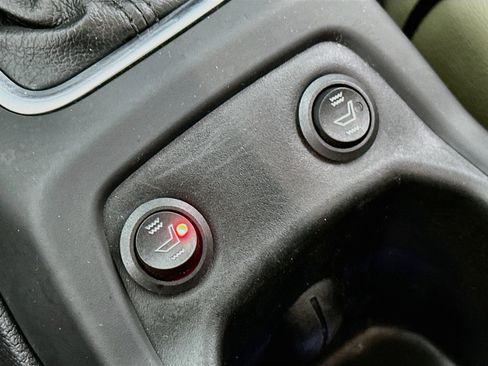 Used 2023 Jeep Gladiator Sport AWD/4WD image 20