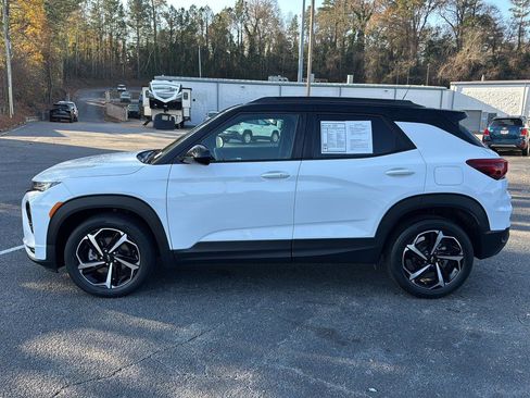 Certified 2023 Chevrolet TrailBlazer RS image 3