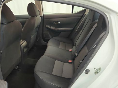 Used 2022 Nissan Sentra SV FWD image 25