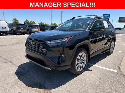 Used 2025 Toyota RAV4 Limited w/ Weather Package AWD/4WD image 7