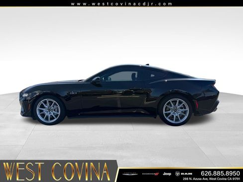 Used 2024 Ford Mustang GT Premium RWD image 8