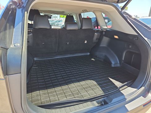 Used 2020 Toyota RAV4 XLE w/ Convenience Package AWD/4WD image 19