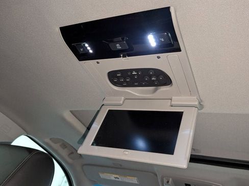 Used 2016 GMC Yukon XL Denali w/ Open Road Package image 28