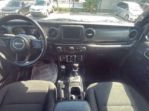 Used 2020 Jeep Gladiator Sport w/ Quick Order Package 24S image 11