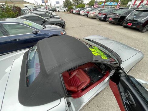 Used 1998 Chevrolet Corvette Convertible w/ Performance Handling Pkg image 17