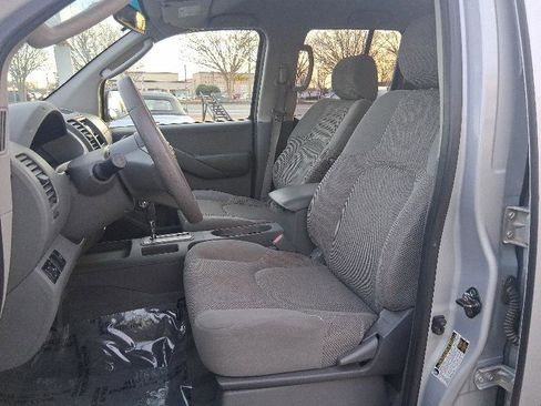 Used 2006 Nissan Frontier SE w/ (P01) Power Pkg image 13